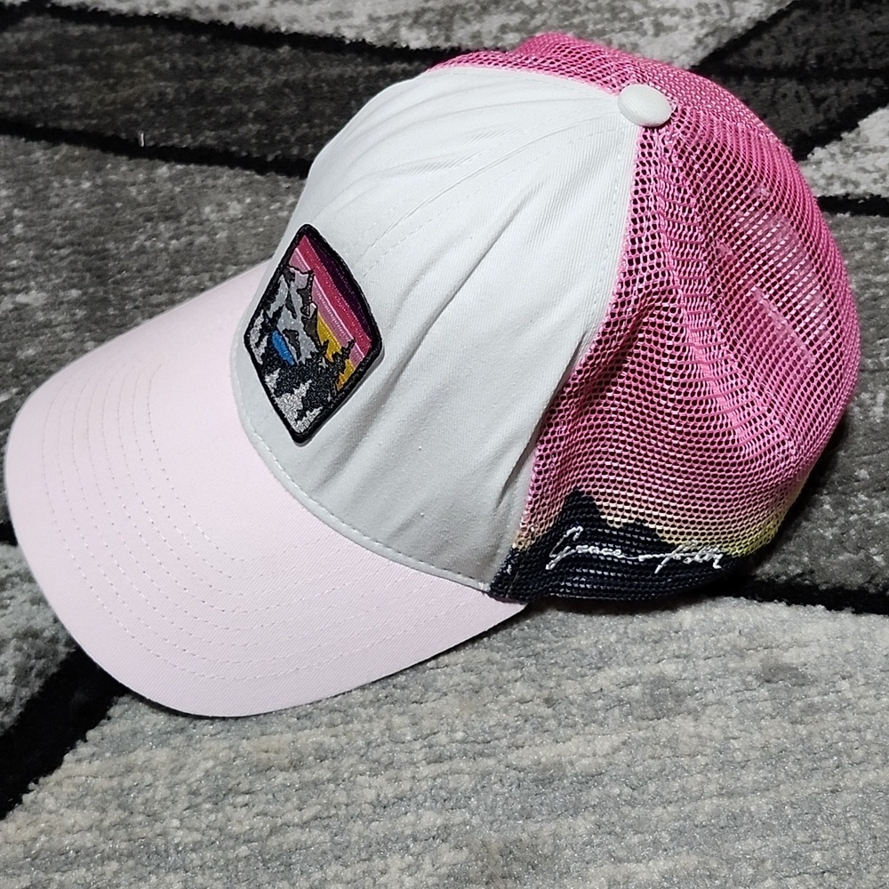 GRACE FOLLY PINK ALPINE PINK MESH SNAP-BACK TRUCKER CAP HAT